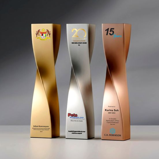 ISC 003 - Vanguard Collection Trophy